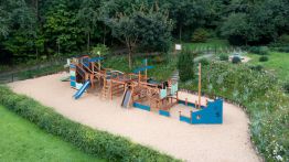 natural playground lars laj